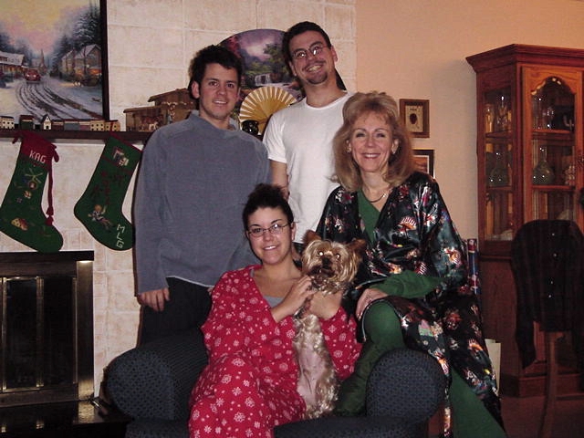 Christmas02Family.jpg